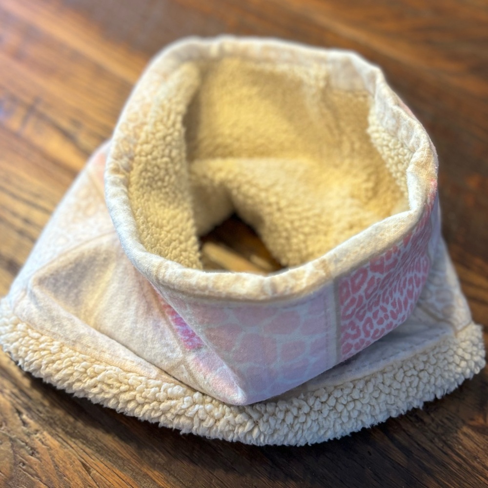 HANDMADE Girls Cowl Scarf in Pink Animal Print, lined w/Sherpa Fleece